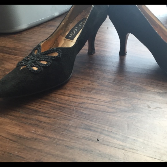 BLACK HEELS - Picture 5 of 8